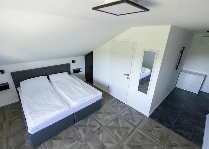 Πανσιόν Sleepoteca 3*